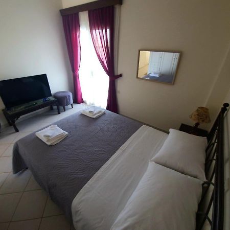 Casa Blanca II Appartement Pírgos Dhiroú Buitenkant foto